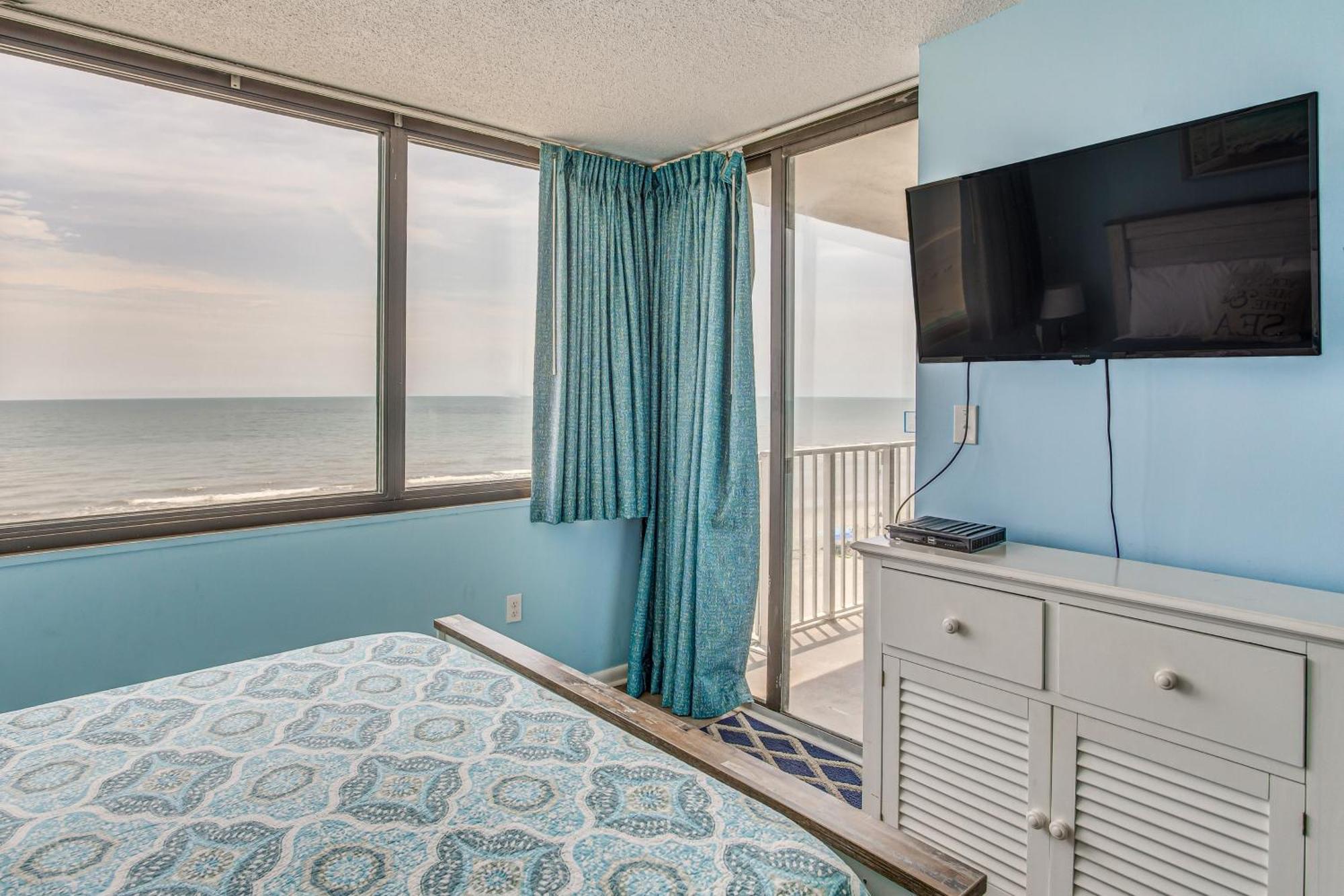 Myrtle Beach Oceanfront Condo With Resort Perks! Exterior photo